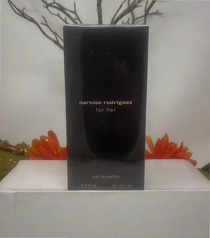 Narciso Rodriguez for Her 3.4oz Eau de Parfum Floral Woody Musk Perfume