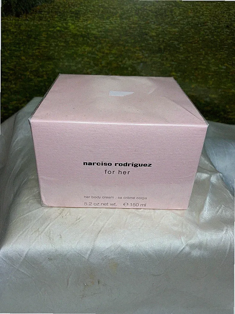 NARCISO RODRIGUEZ FOR HER BODY CREAM SEALED 150ML